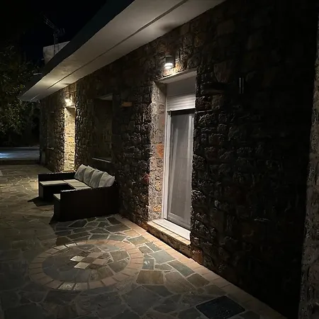 Vakantiehuis The Small Mountain House *